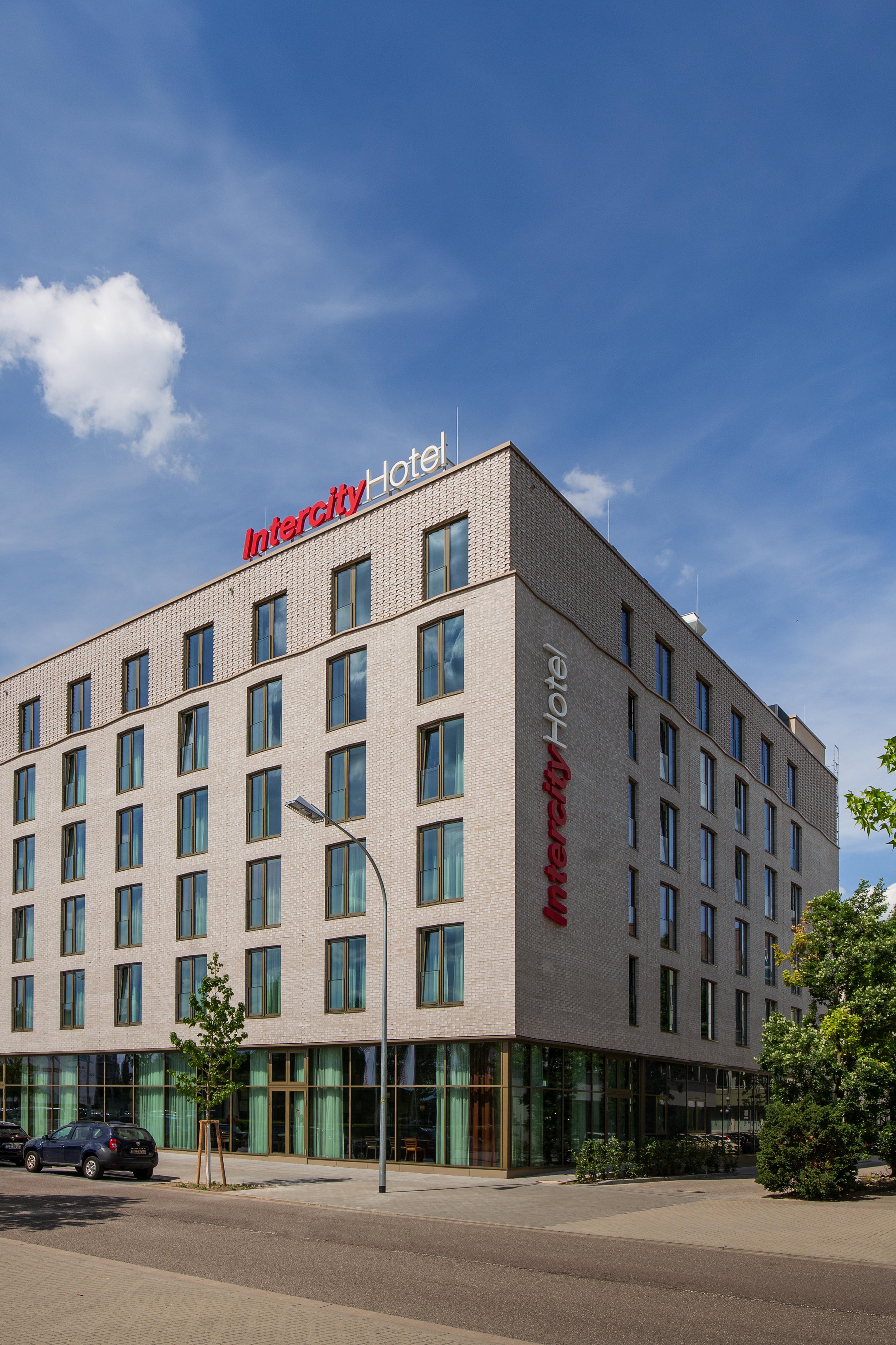 อินเตอร์ซิตี้โฮเต็ล ซาร์บรึคเคิน Hotel ซาร์บรึคเคน ภายนอก รูปภาพ